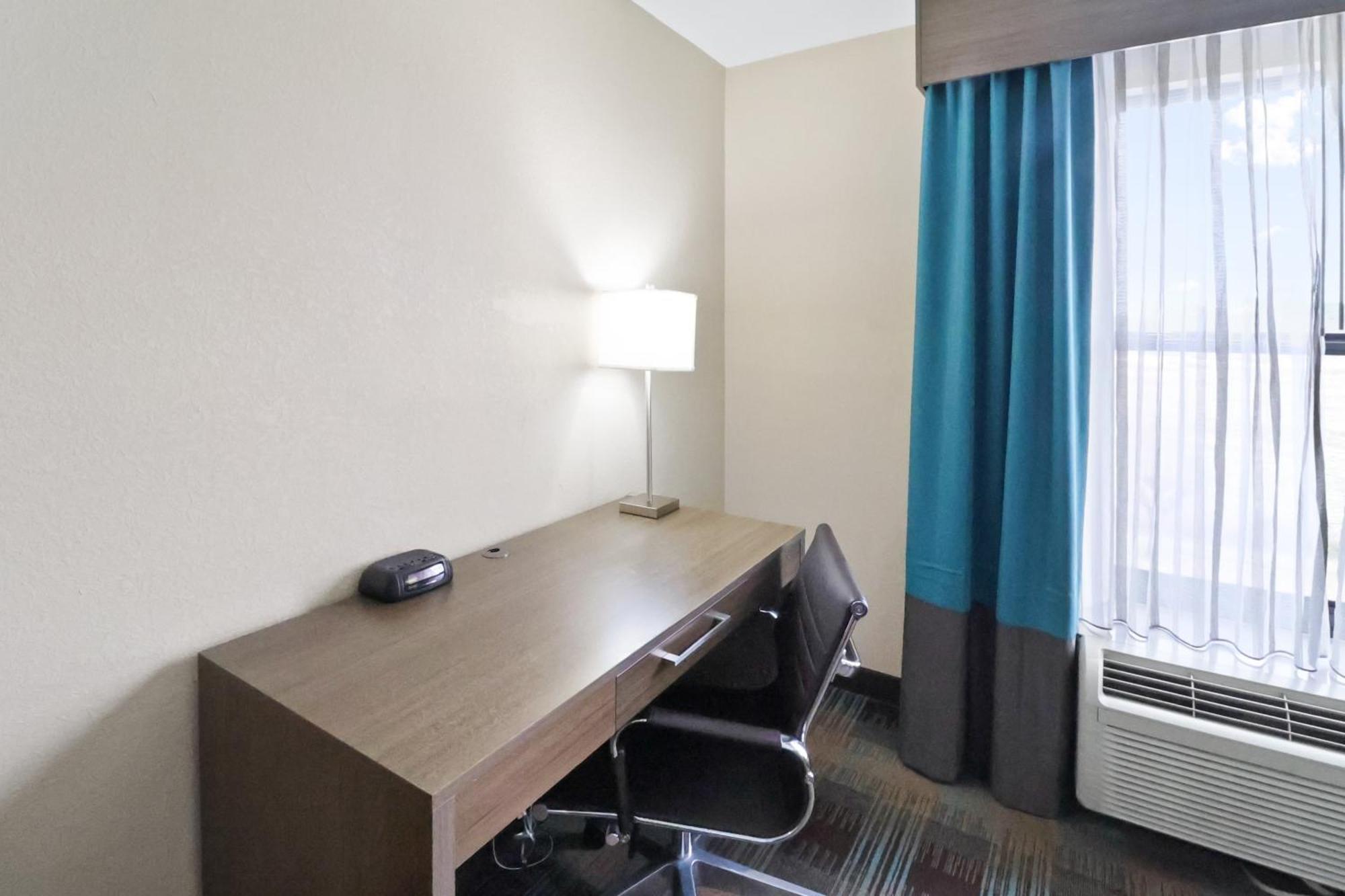Comfort Inn Dunn Near I-95 Екстер'єр фото