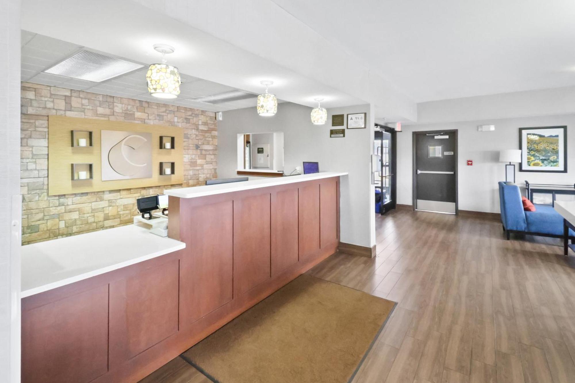 Comfort Inn Dunn Near I-95 Екстер'єр фото