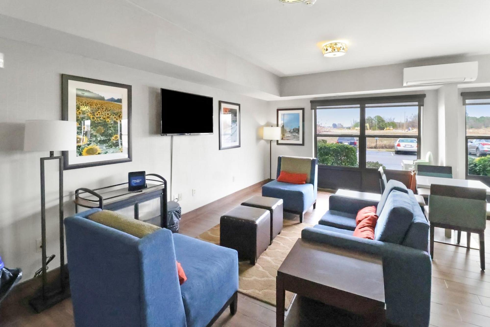 Comfort Inn Dunn Near I-95 Екстер'єр фото